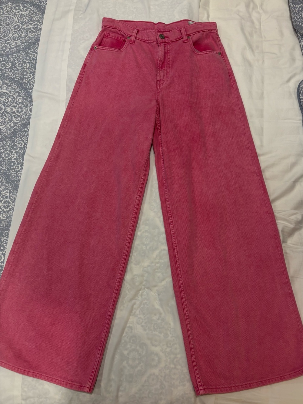 GAP Wide Leg Pink Women's Jeans never worn